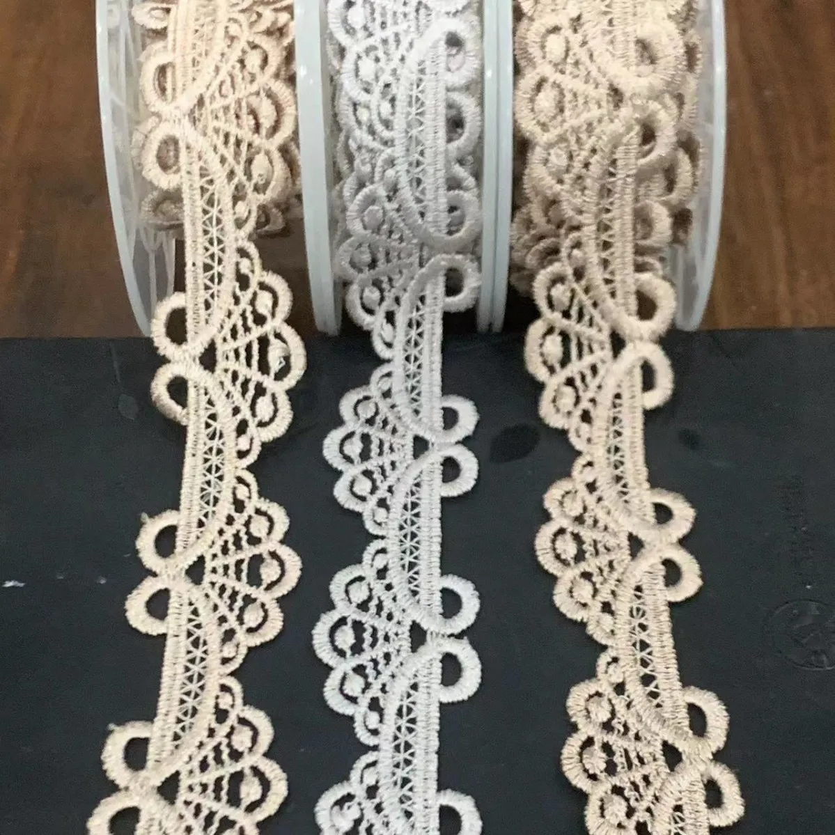 vendita all'ingrosso accessori in pizzo largo 3,2 cm, accessori in pizzo solubile in acqua, accessori di abbigliamento, tende, decorazione gonna