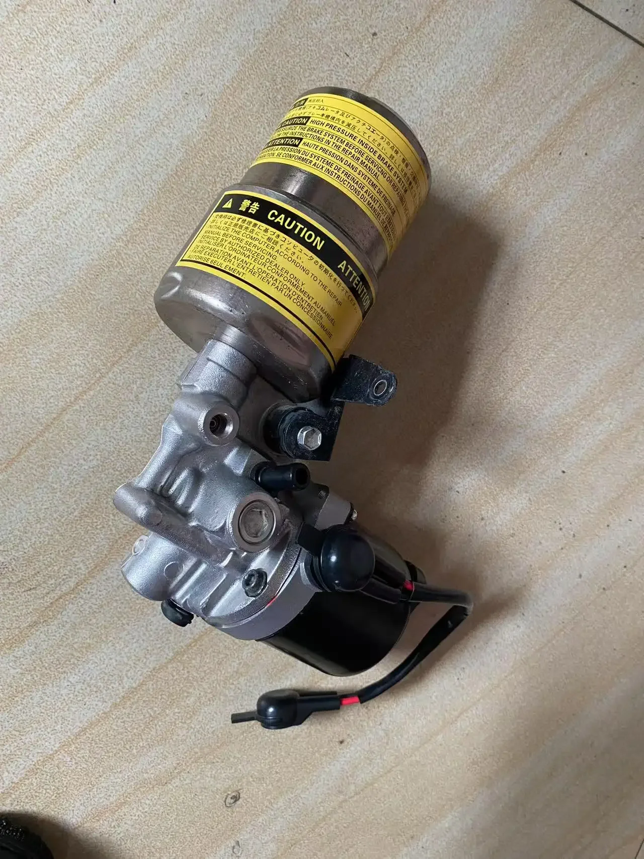 

2025 для Land Cruiser Prado LC120 LC150 Cruiser LC200 FJ оригинальные детали главный тормозной цилиндр двигатель высокого качества