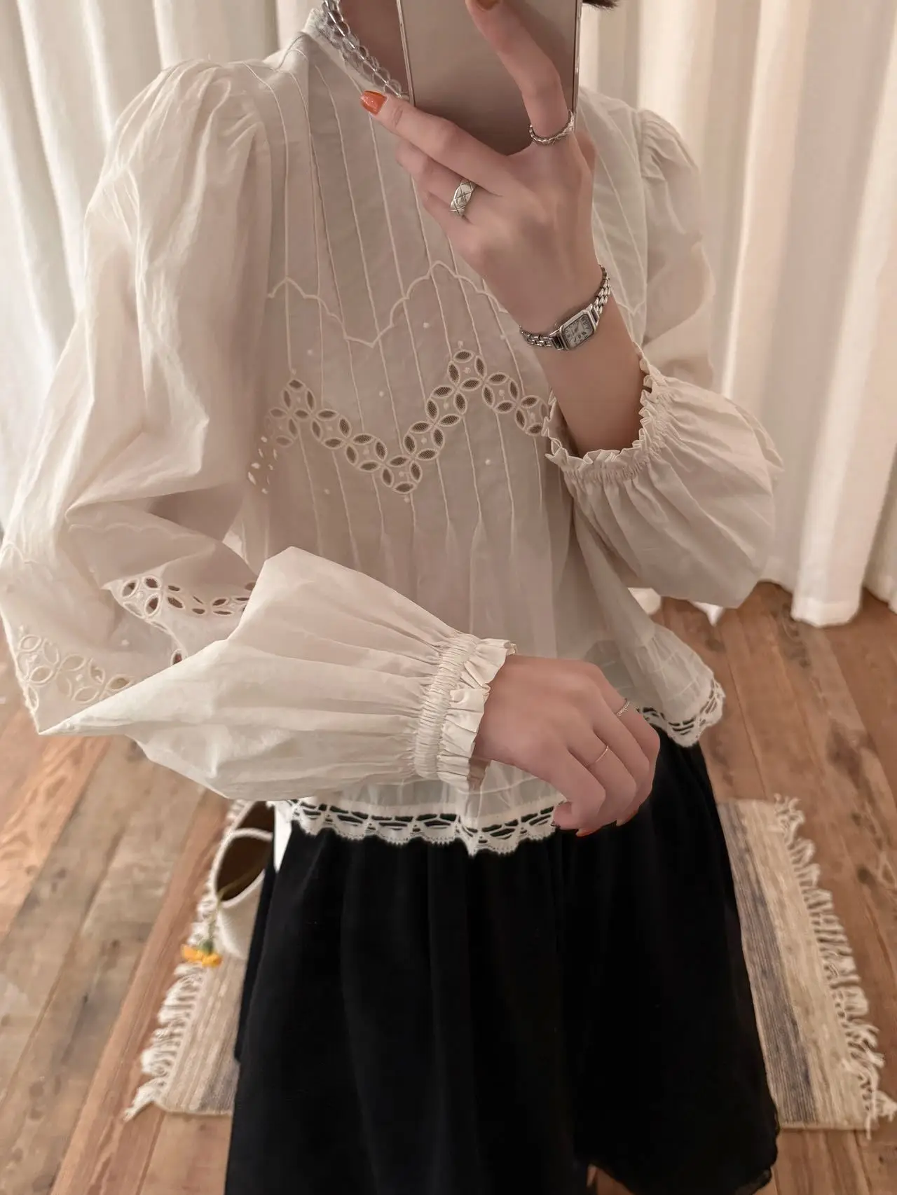 

Lilian Women's Lace Embroidered Pleated Hollow out irt Vintage Court Sle Commute Loose Fit Long Sve round Ne ort L...