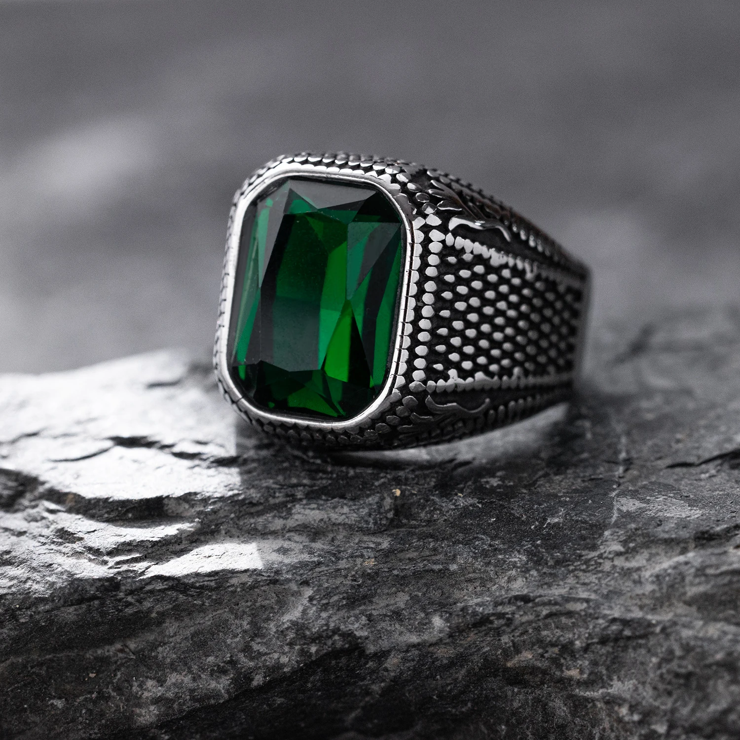 Vintage Style 316L Stain Steel Men\'S Ring, Square Faceted Synthetic Faux Gemstone, Fashion Retro Pattern, Single Ring Jewelry