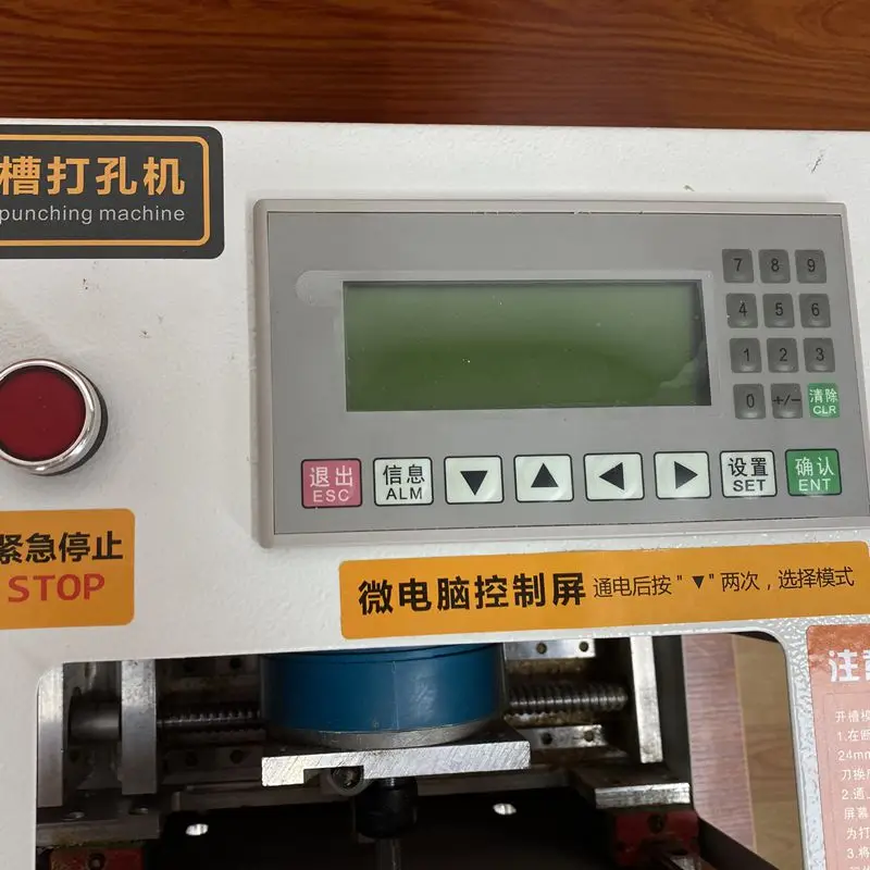 

Carpenter Desktop Side Hole Machine Wood Cutting Section Punching and Slotting Integrated High Quality