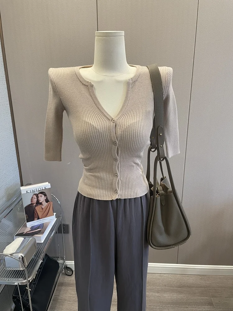 

Ele Bla V-Ne вязаный кардиган женский облегающий крой длиной до плеч средний све весенне-осенний сезон базовая футболка irt