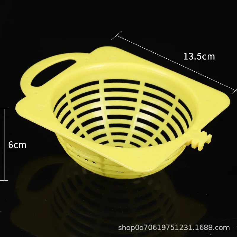 

2pcs Plastic Nest Box For Parakeets Cockatiels Small Parrots Lightweight Natural Egg-Holding Design Indoor Outdoor Use Yellow