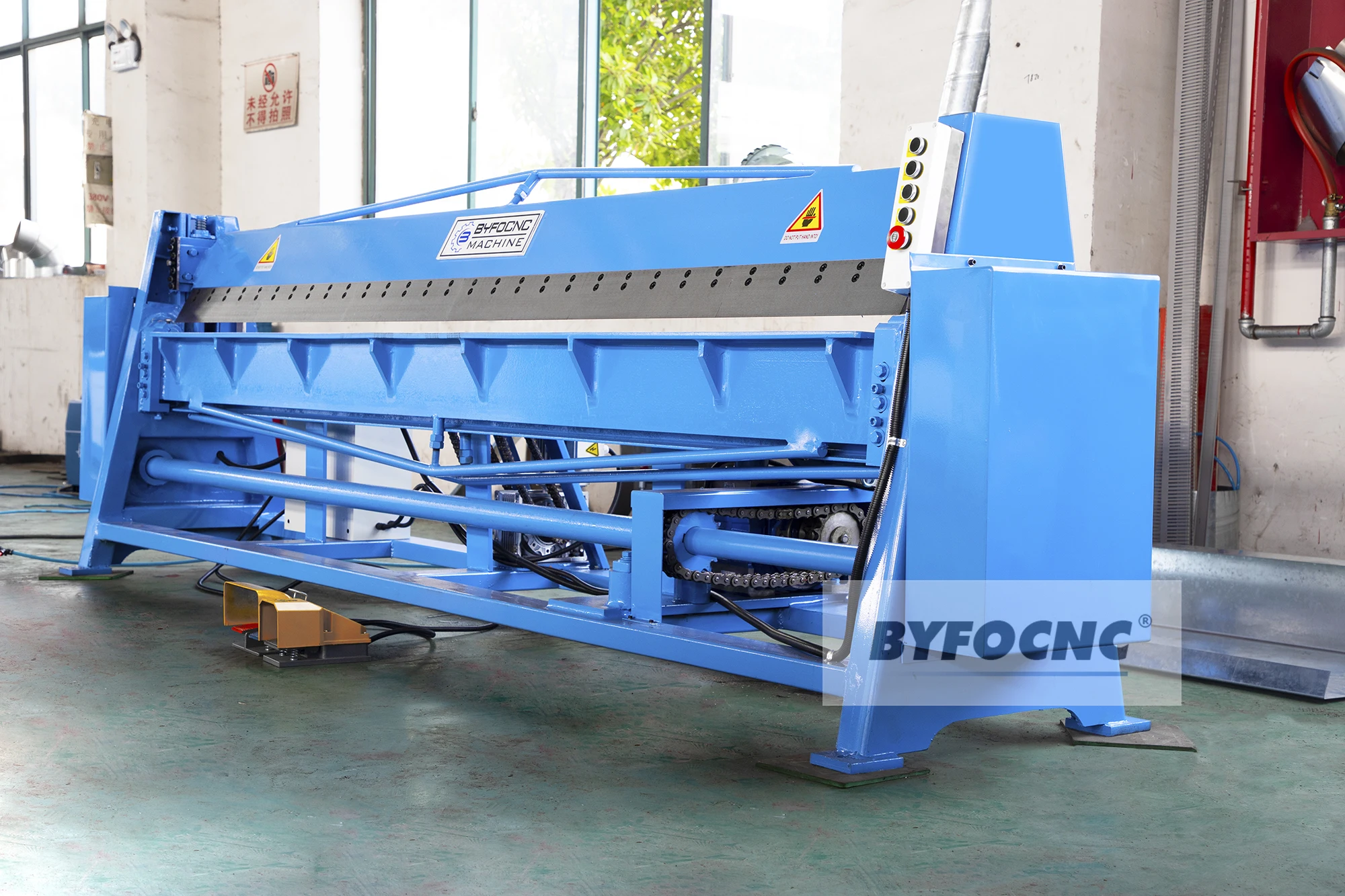 Highly Efficient 1.5*3000mm Electric Folder Machine Galvanized Steel Bending Folding Machine