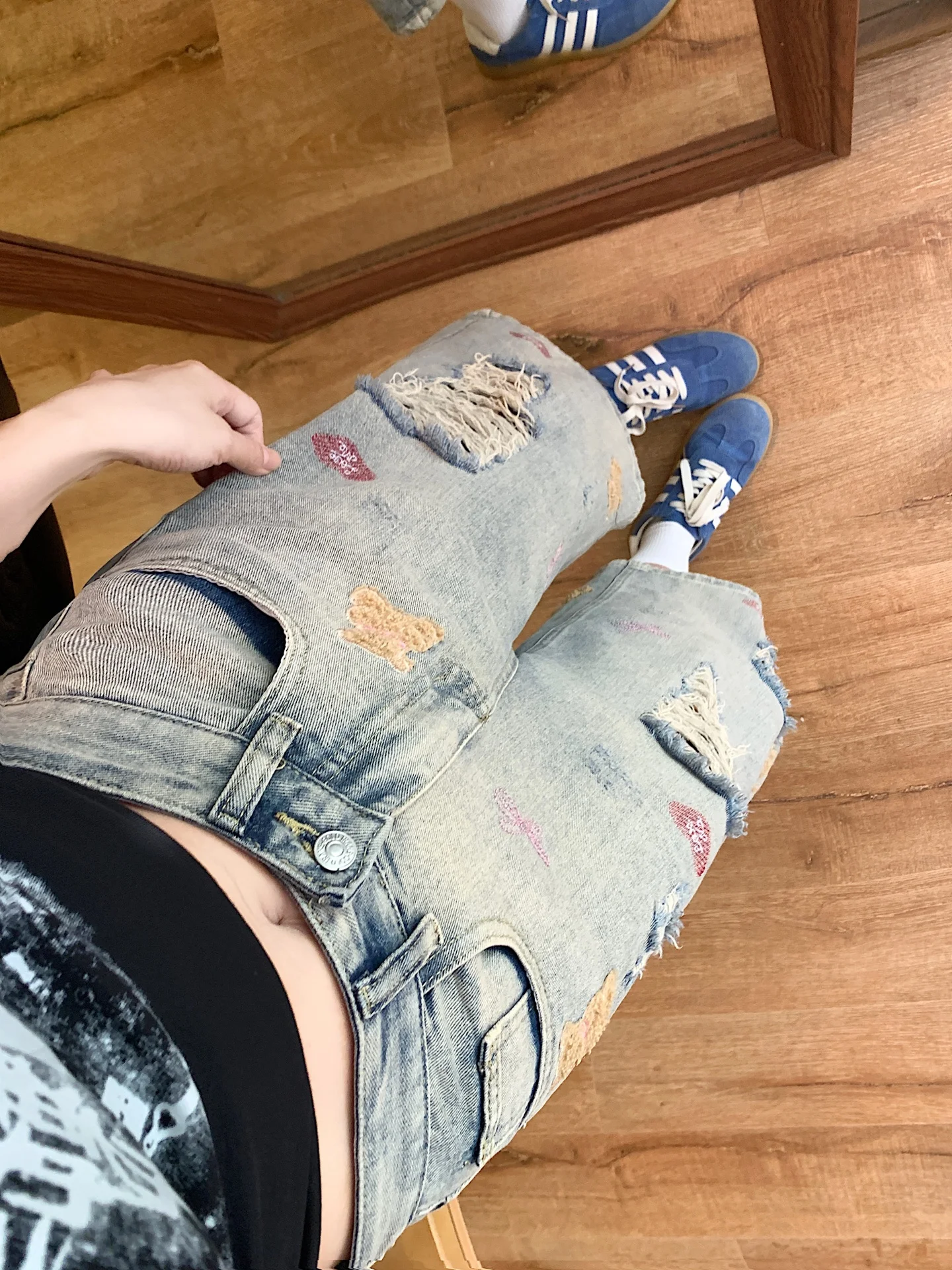 سراويل نسائية من قماش الدنيم هيب هوب ممزقة مطرزة فضفاضة مقاس كبير سراويل متوسطة من سبعة أقدام كاجوال Sle عالية...