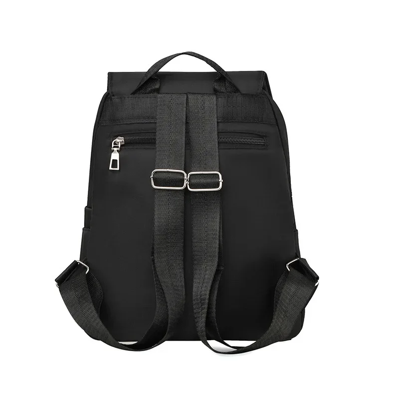 Mini zaino da donna casual leggero e resistente piccolo zaino in nylon per ragazze ciclismo escursionismo campeggio viaggi borse alla moda