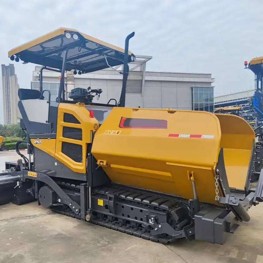 Paving Width Range 2.3-6 m Compact Tracked Paver RP605 Paver for Medium Scale Road Paving Projects