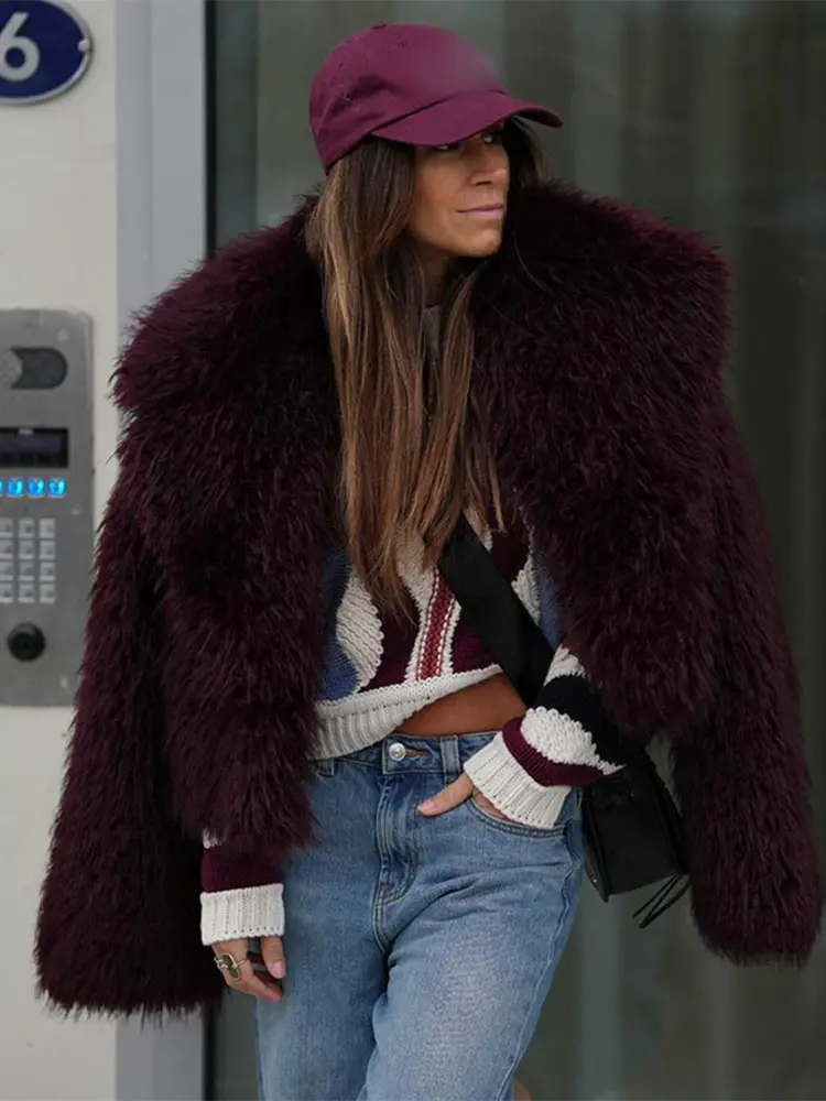 Chaqueta de piel sintética a la moda para mujer, cárdigan cálido y esponjoso holgado de manga larga con solapa para mujer, prendas de vestir de calle lisas para invierno 2024