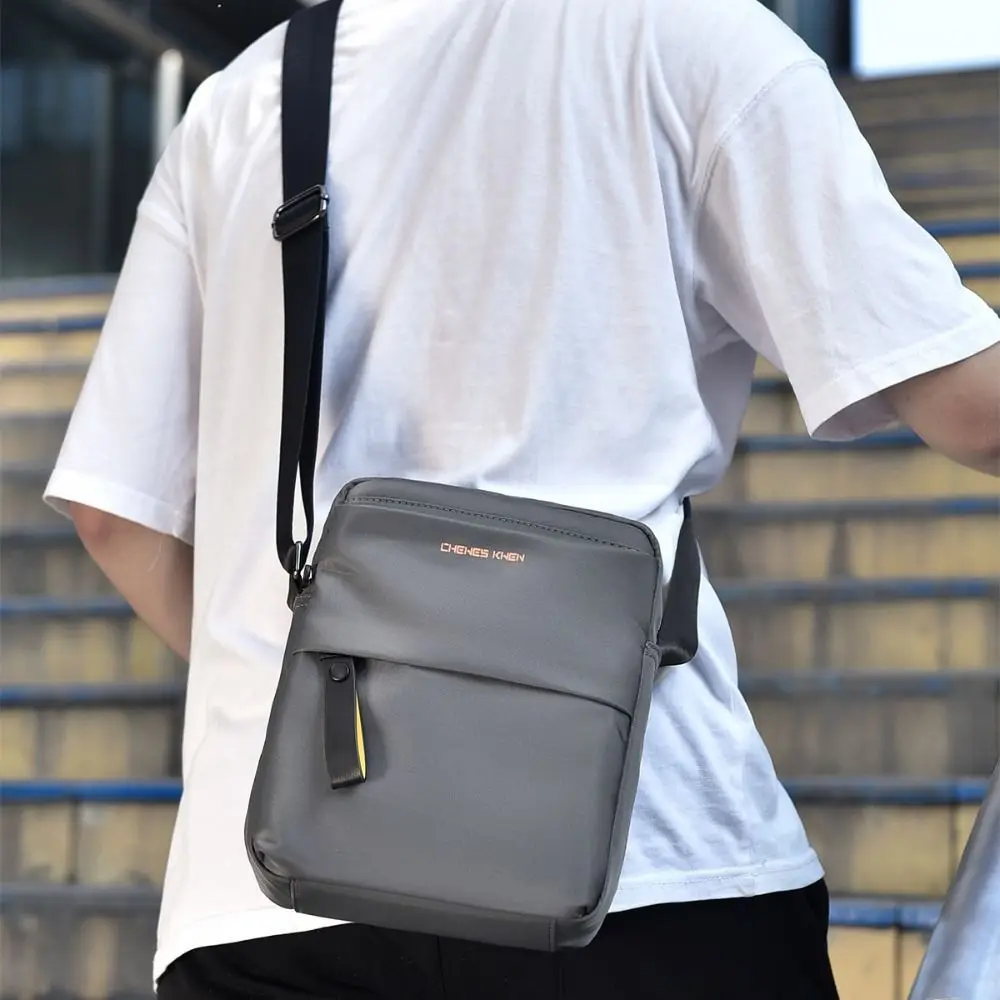 

Lightweight Zipper Pockets Men Crossbody Backpack Oxford Waterproof Messenger Bag Durable Sling Bag Student