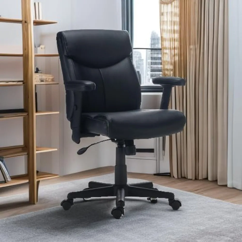 Staples Traymore مدير مريح وكرسي مكتب تنفيذي، كرسي دوار لمكتب المهام بعجلات، ارتفاع قابل للتعديل، Luxura Fau