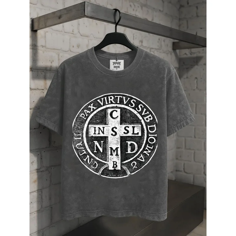 تي شيرت رجالي مغسول برمز متقاطع أسود ونص لاتيني مطبوع عالي الجودة 100% قطن 230 جرام