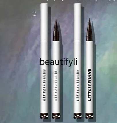 

Extremely fine silky eyeliner pen waterproof and non-smudging lasting details novice