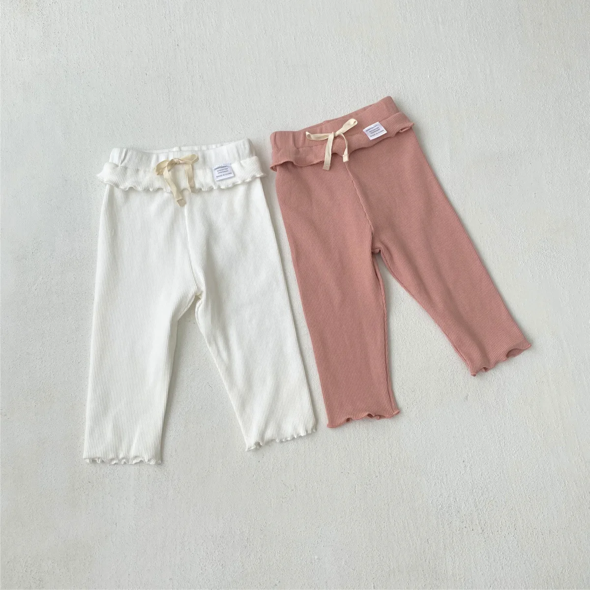 

2025 Autumn New Baby Girl Cotton Leggings Solid Toddler Trousers Loose Infant Girl Casual Pants Fashion Children Clothes