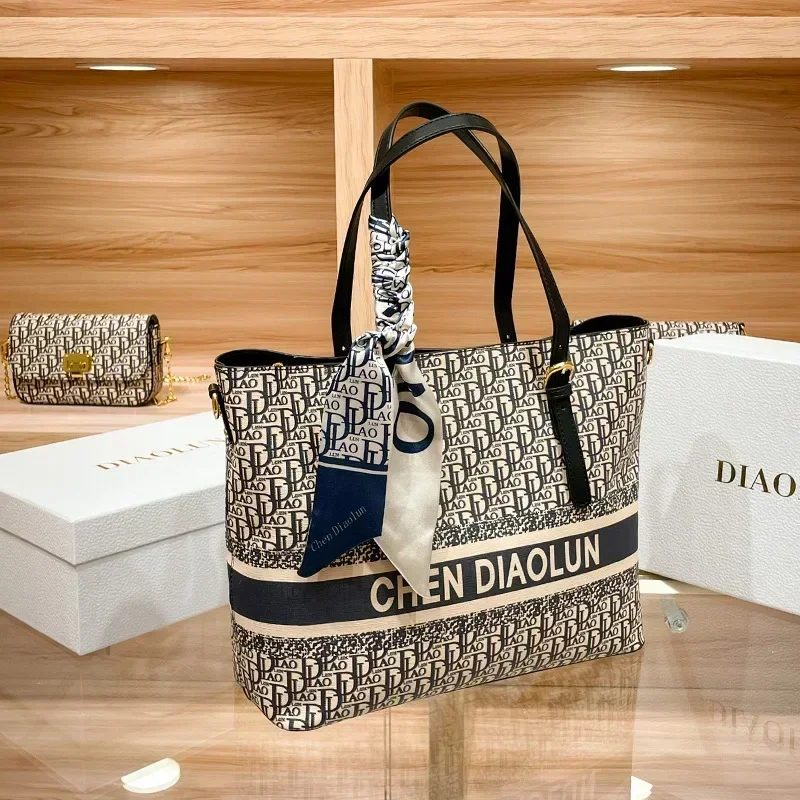 Famous Designer Luxury Brand Embroidery Shoulder Messenger Bags Large Capacity Casual Totes High Quality Women Purse and Handbag