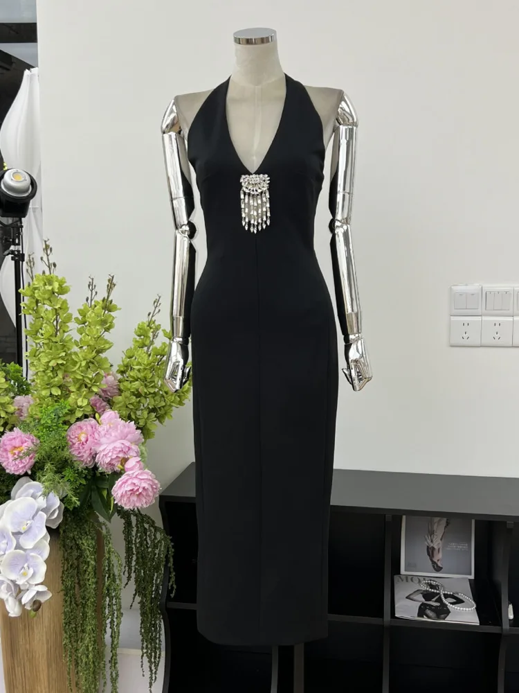 

JNMC Black Design Fashionable Tassel Diamond Brooch Neck Hanging Split Dress Spring And Summer New Styles For Women 2024