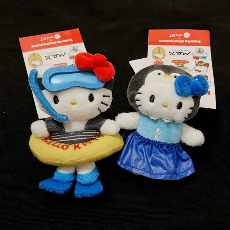 

Новая плюшевая кукла Sanrio, брелок «Hello Kitty», сумка с пингвином, очаровательная мягкая игрушка для погружения, плавания котенка, горячая мода, украшение для рюкзака, подарки