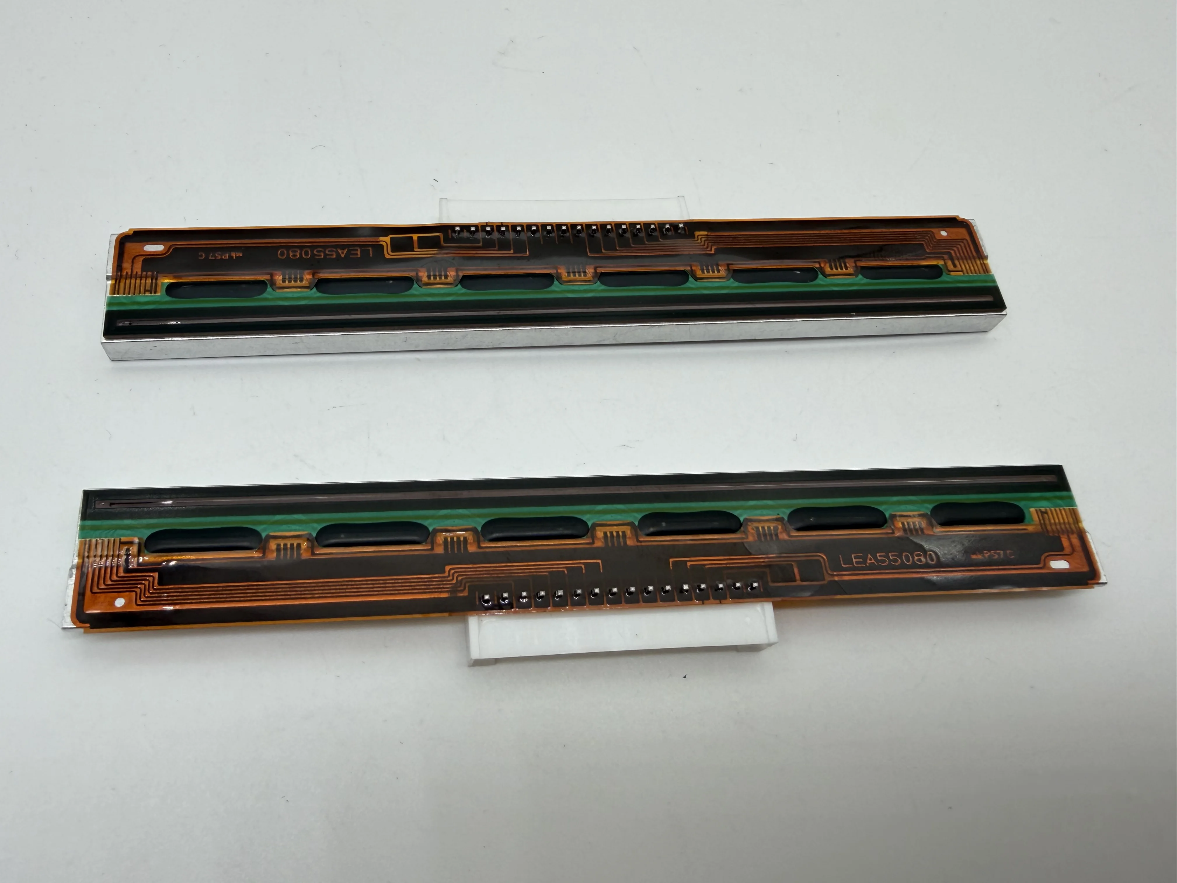 

Термоголовка PF8T 203DPI для принтера этикеток Intermec PF8T, оригинальная термопечатающая головка, 16-контактная печатающая головка для штрихкодов