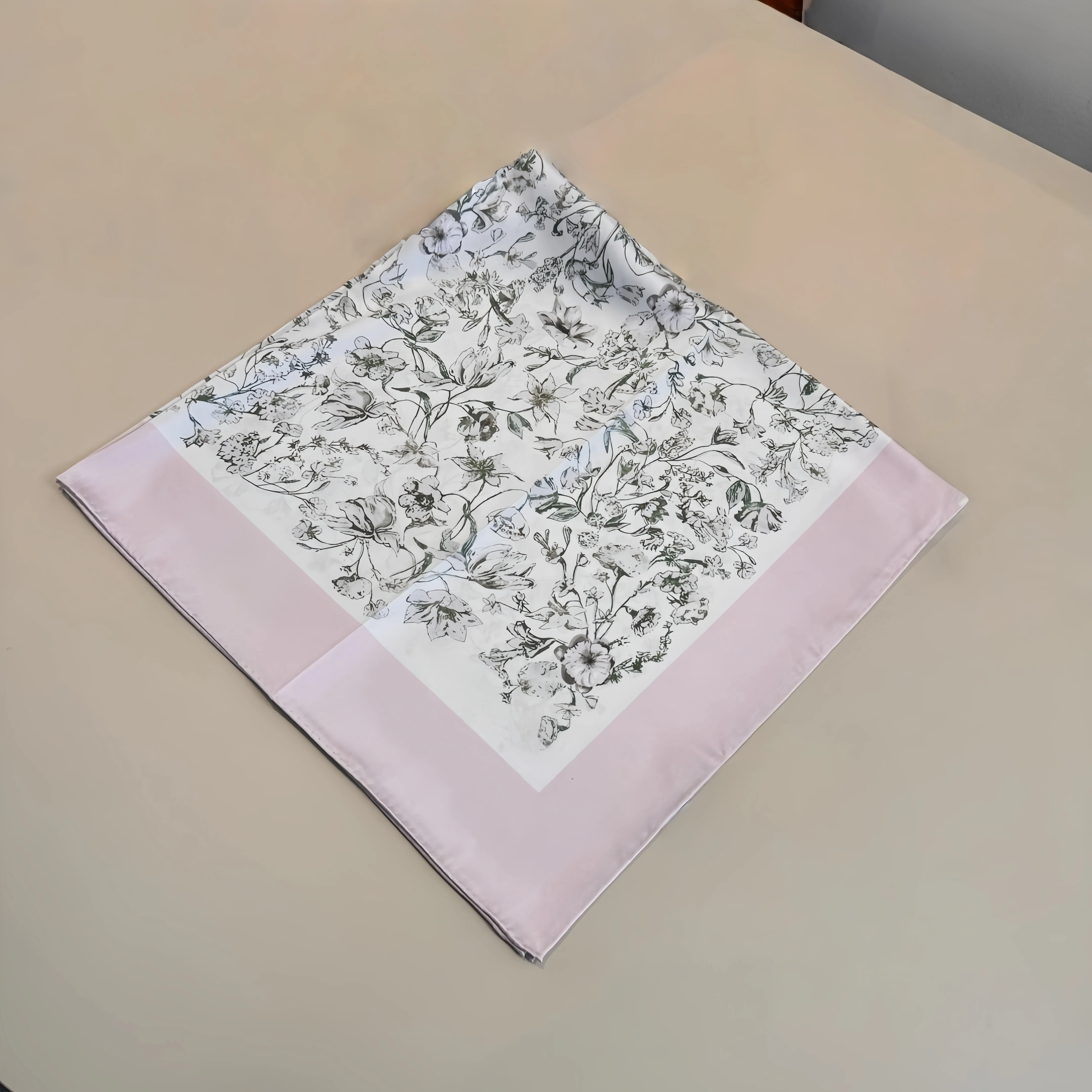 sciarpa-di-lusso-stampata-da-donna-versatile-sciarpa-decorativa-stampata-sciarpa-floreale-alla-moda-foulard-quadrato-fascia-per-capelli-regali