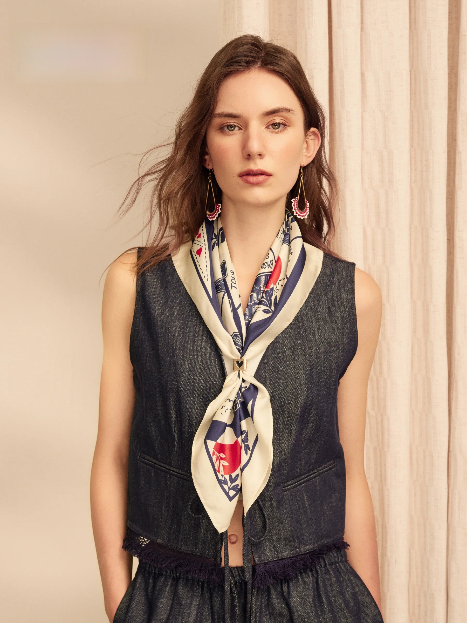 elle100-foulard-quadrato-in-seta-da-donna-stampa-versatile-alla-moda-estiva-scatola-regalo-leggero-e-decorativo-per-giovani-e-mezza-eta