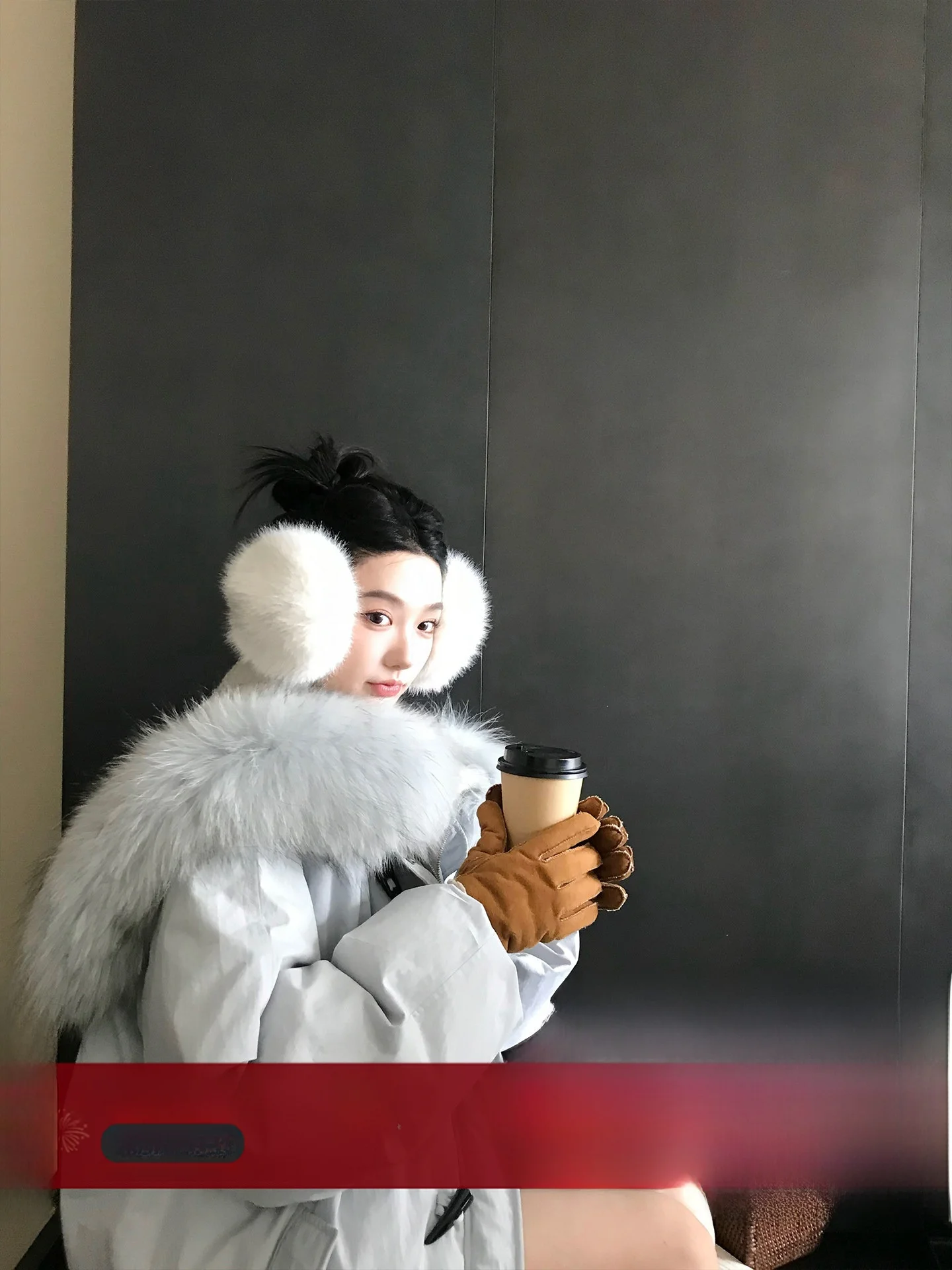 

Женская зимняя куртка Ouyang 'Little Warmstove' с капюшоном, обновленная, с большим меховым воротником, наполнителем из 90% белого пуха, модель 30 Large