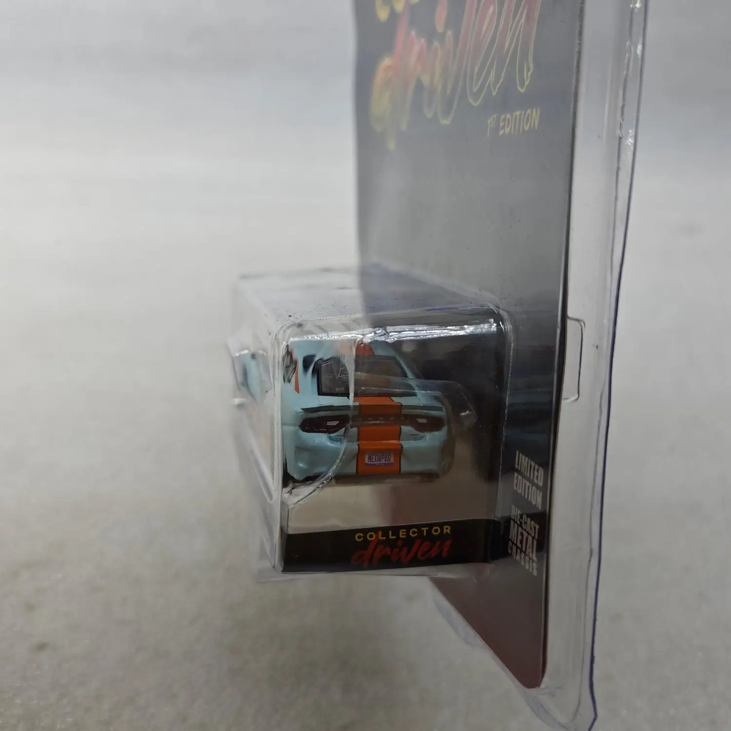 GreenLight 1:64 2018 Dodge Charger SRT Hellcat จําลองรถ Micro Collection ตกแต่งรถของเล่นของขวัญ