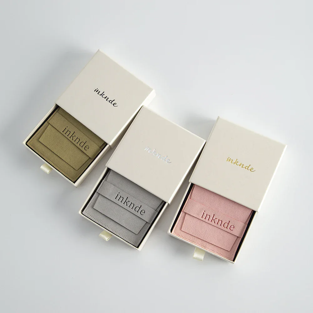 

Eco Friendly 9x9x3.2cm Beige Paper Boxes Custom Logo Printed Luxury Small Drawer Gift Jewellery Packaging Box Suede Pouches Bags
