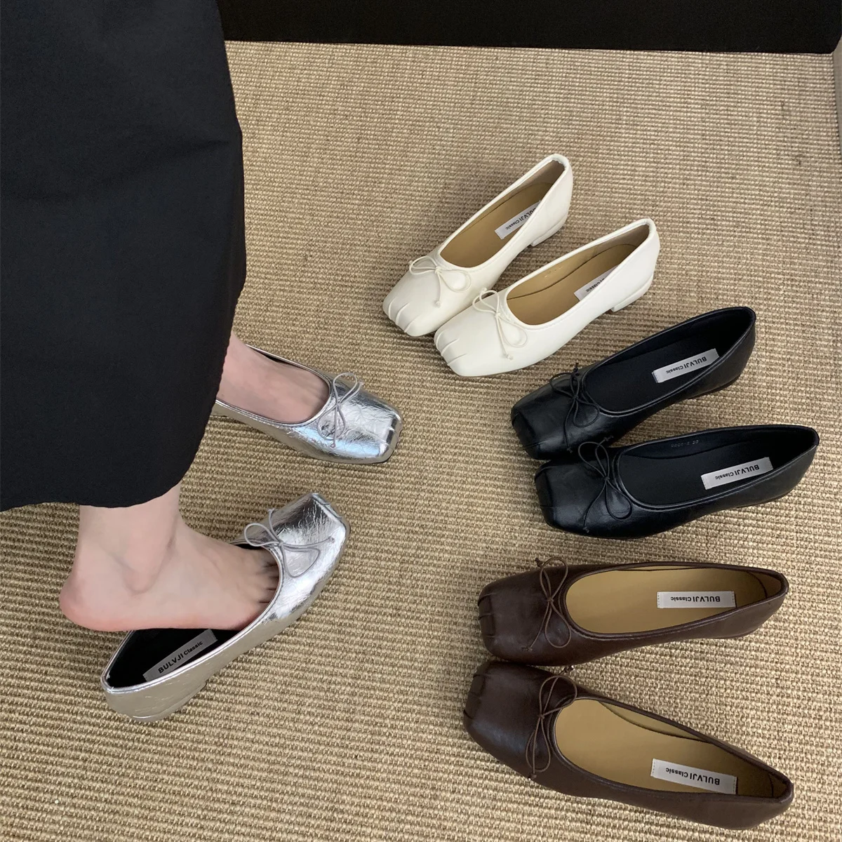 

Shoes Butterfly-Knot Shallow Woman's Slippers Square Toe Luxury Slides 2025 Silver Designer Spring Butterfly-knot Mary Janes