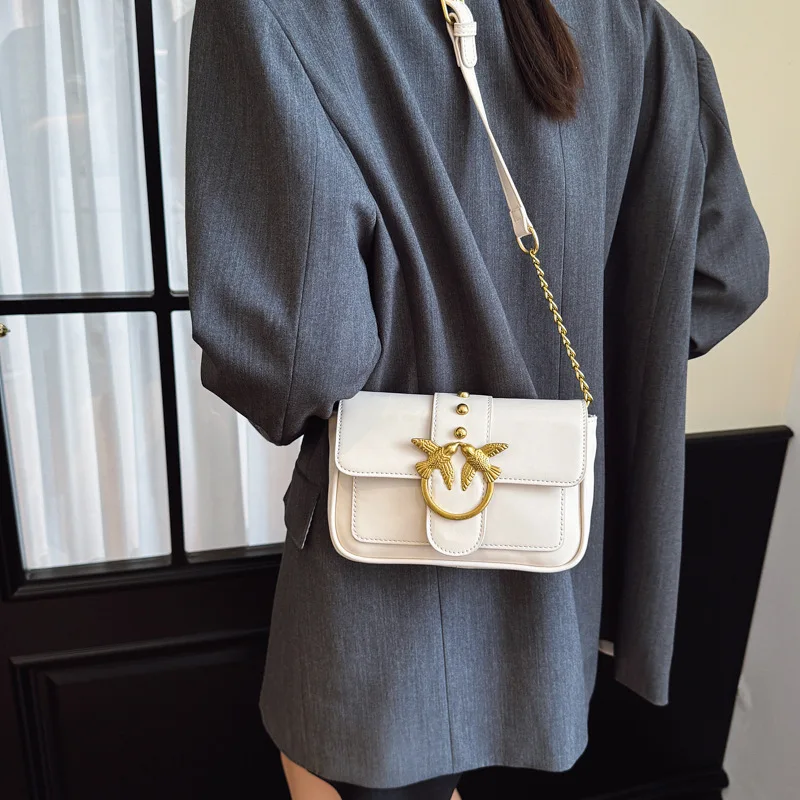 

Classic Flap Bag with Swallow Bird Design Chain Strap Shoulder Crossbody Purse Vintage Inspired Luxury Women Handbag