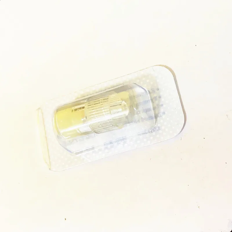 10 SZTUK Jednorazowa czapka z heparyną dla zwierząt domowych Uszczelnienie mocujące do cewnicy IV Mocowanie cewnicy z zamkiem Luer Sterylne narzędzie do klinik zwierzęcych — zdjęcie 2