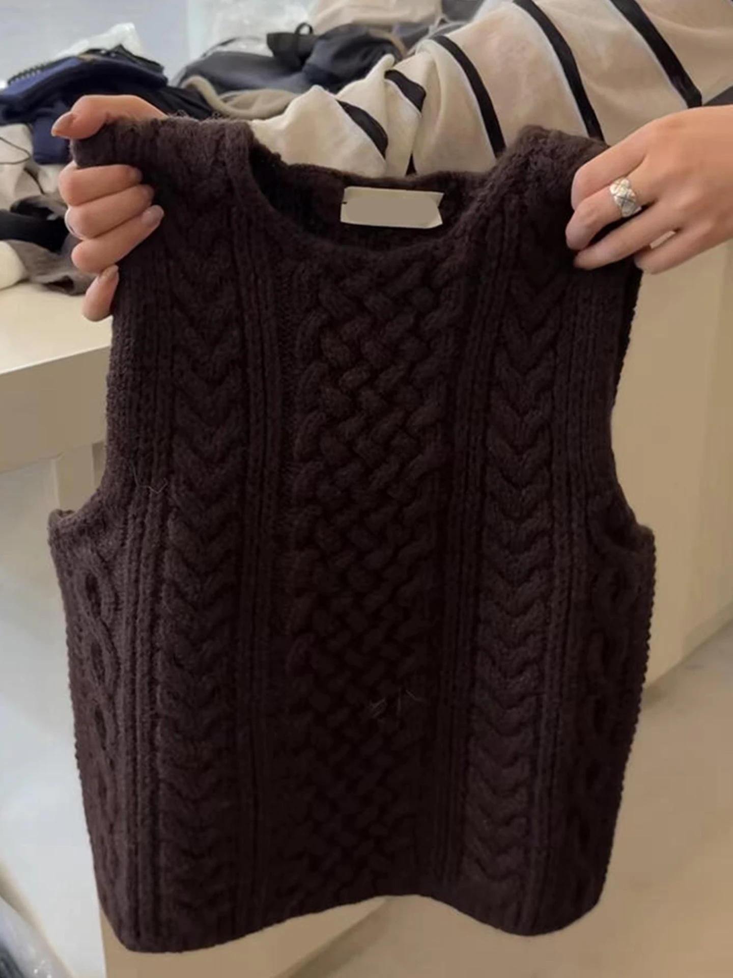 

Вязаный топ в стиле ретро с V-образным вырезом, многослойный жилет Faion, осенний однотонный женский верхний костюм Lazy Sle Faion