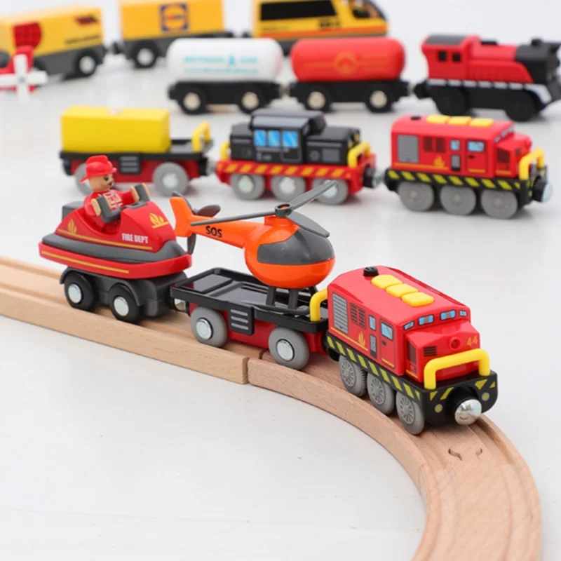 Locomotora de acción con pilas para niños, tren con conexión magnética, potente juego de tren apto para trenes y pistas de madera Brio