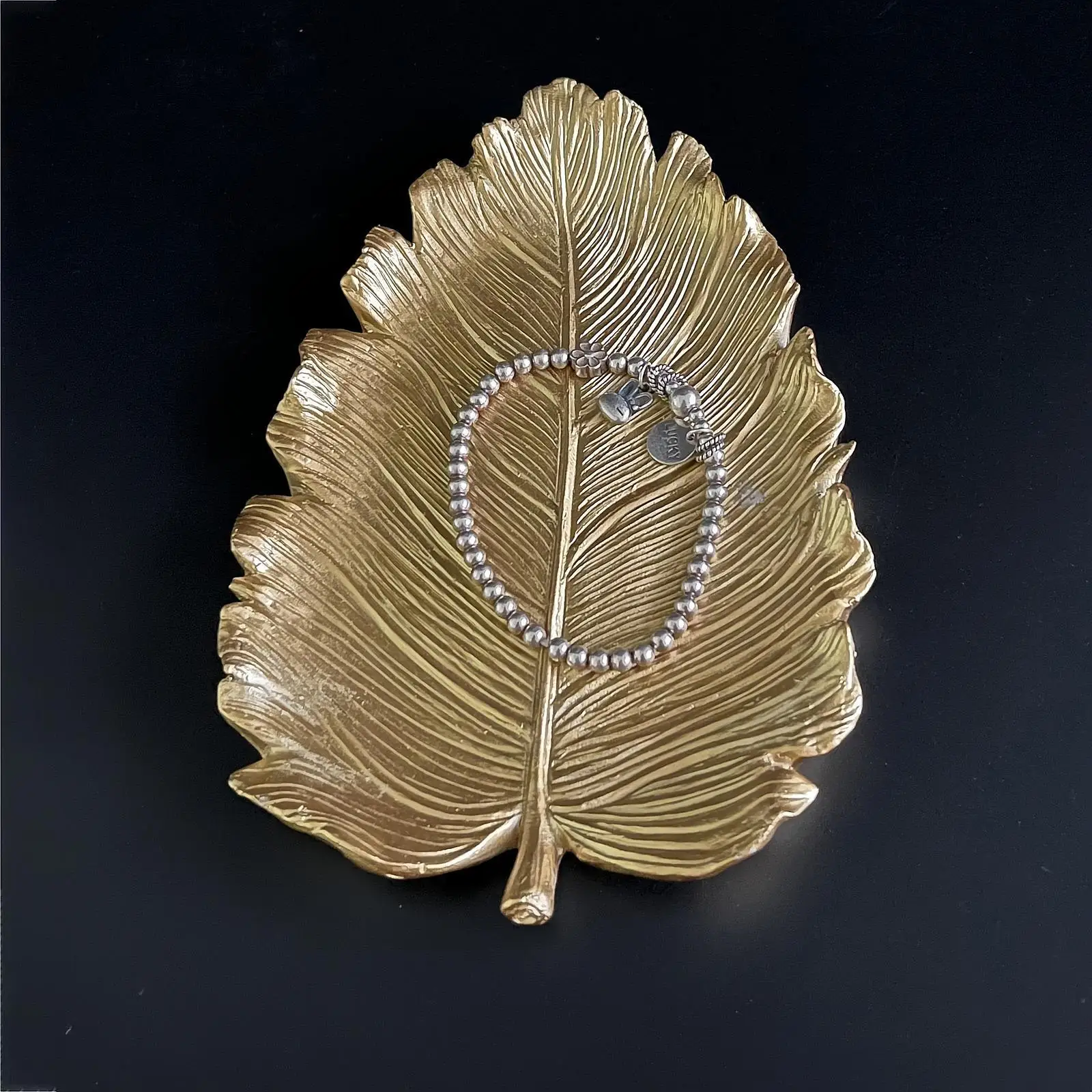 

Маленький поднос для ювелирных изделий, органайзер для ювелирных изделий, реквизит, универсальный поднос для хранения, брелок для женщин и девочек, кольца, столешница, спальня, дом