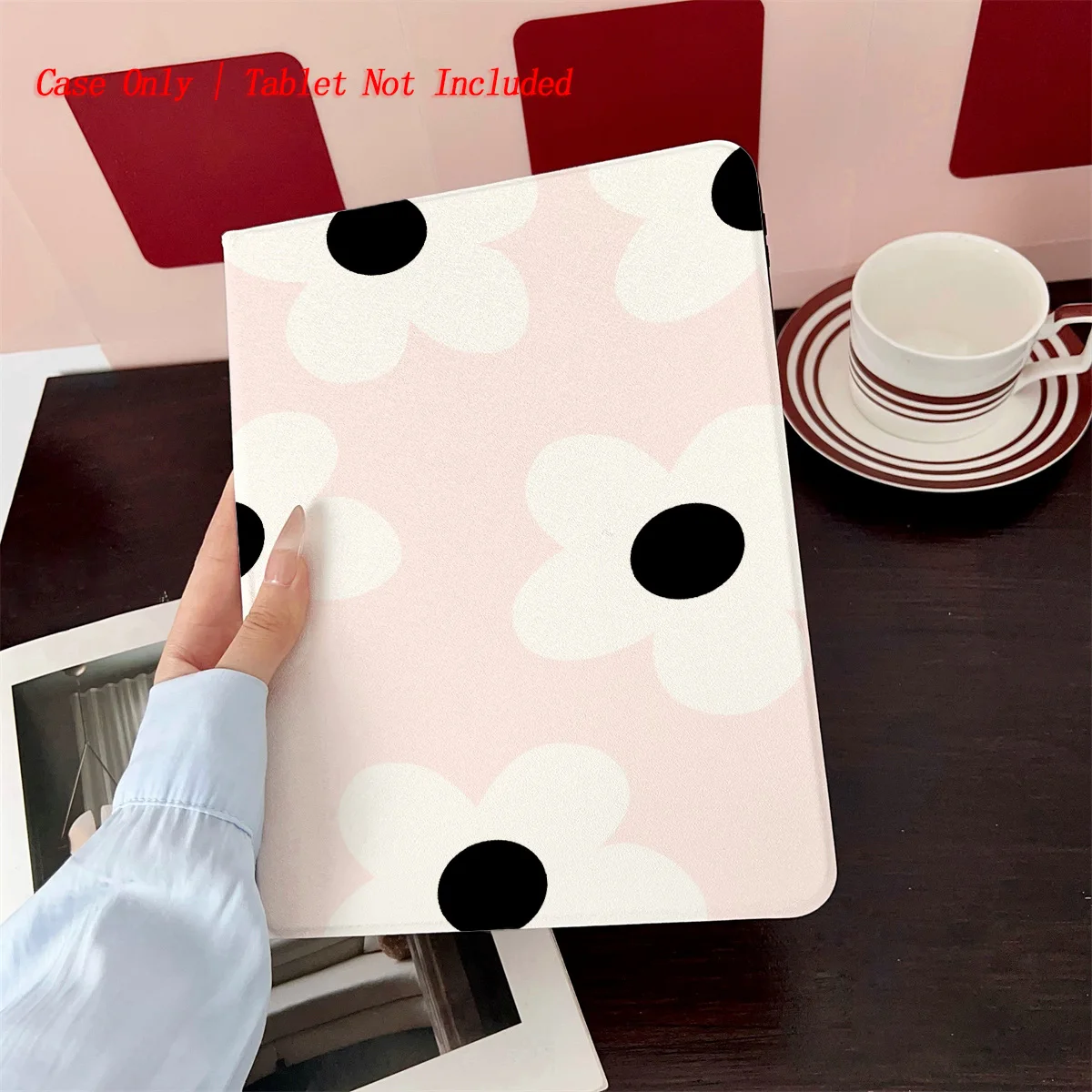 

Classic Monochrome Flower Design iPad Case for Air 11 M3/6 10.9 3rd Gen 9.7 Anti-Scratch Cover with Pen Slot