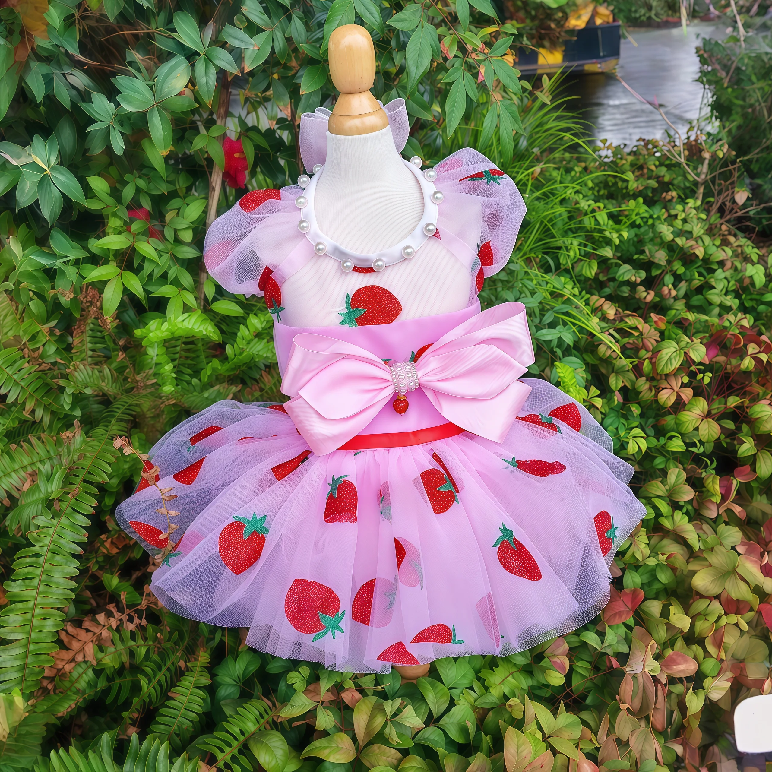 abito-di-lusso-fatto-a-mano-per-cani-gonna-originale-a-forma-di-fragola-abbigliamento-di-alta-gamma-per-gatti-teddy-pomeranian-marzis