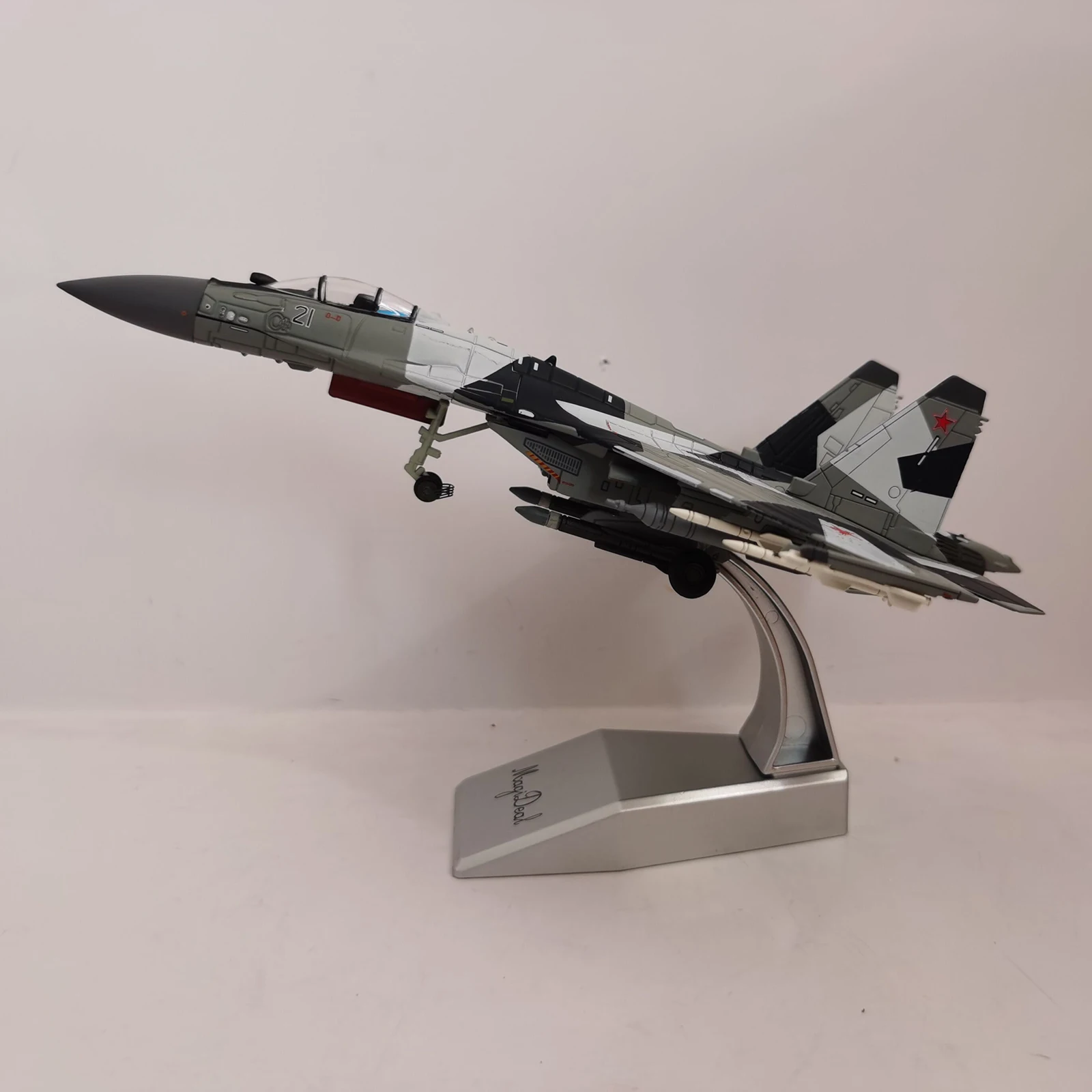 1/100 Scale Alloy Diecast Airplane Model with Stand Metal Plane for Display Shelf Decoration