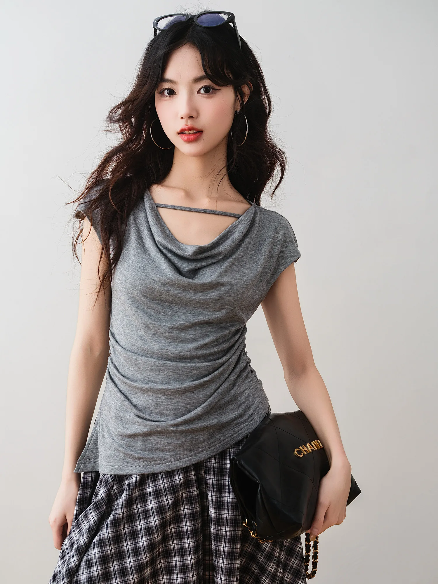 

Ronron Asymmetric Hem ort Sve T-irt Slim Fit Waist Cinched Pleated Summer New Arrival Women's Faion Comfortable Knit...