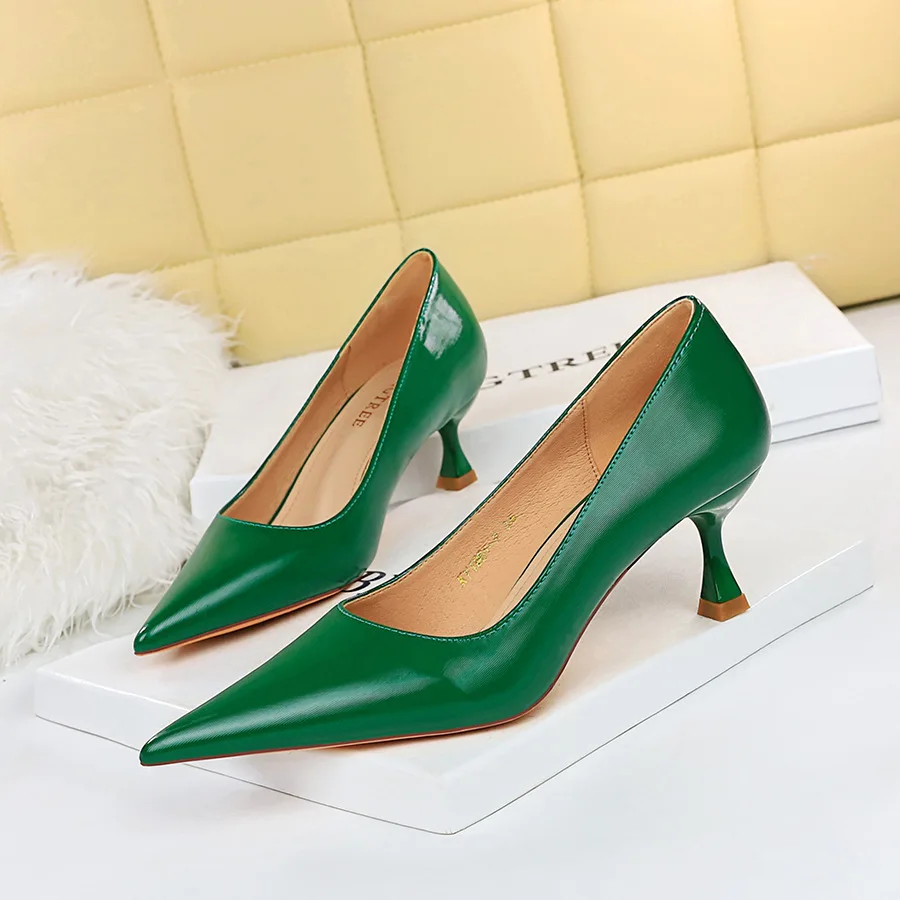 

Fashion Version Elegant Slim Feet Simple Versatile Heel Women's Shoes High Heel Shallow Mouth Pointed Head Women Pumps