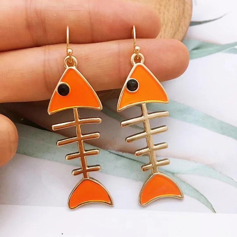 Fashion Colored Enamel Fish Shaped Earrings for Women 2024 New Tremdy Gold-plated Metal Fish Bone Earring Jewelry Accessories