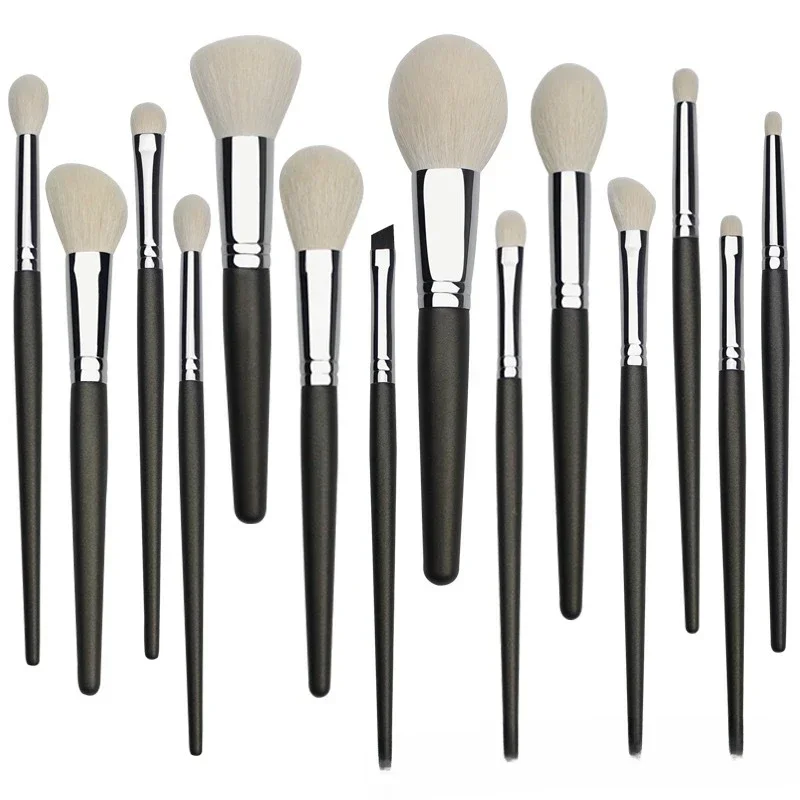 Small Crease Brush Fluffy Goat Hair Precise Tapered Crease Makeup Tool Mini Pointed Eyeshadow Blending Makeup Brush Tools