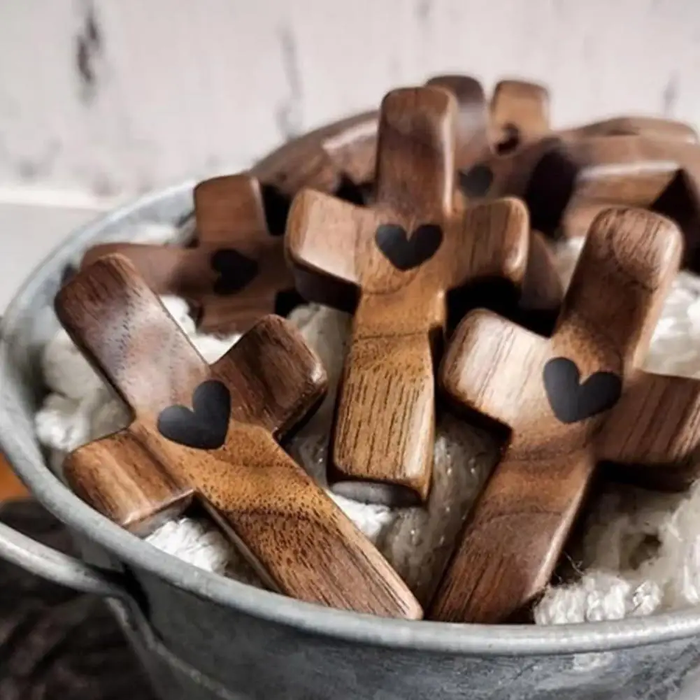 5*2.5cm Olive Wood Pocket Cross Smooth Texture Pocket-sized Spiritual Companion Cross My Heart Encouragement Gift Wooden Across