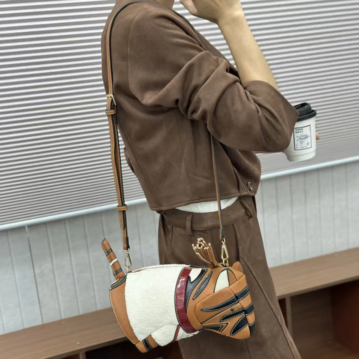 

Уличная сумка ручной работы в форме тигра — роскошная, уникальный дизайн для элитной моды, стильная сумка для повседневного и повседневного использования