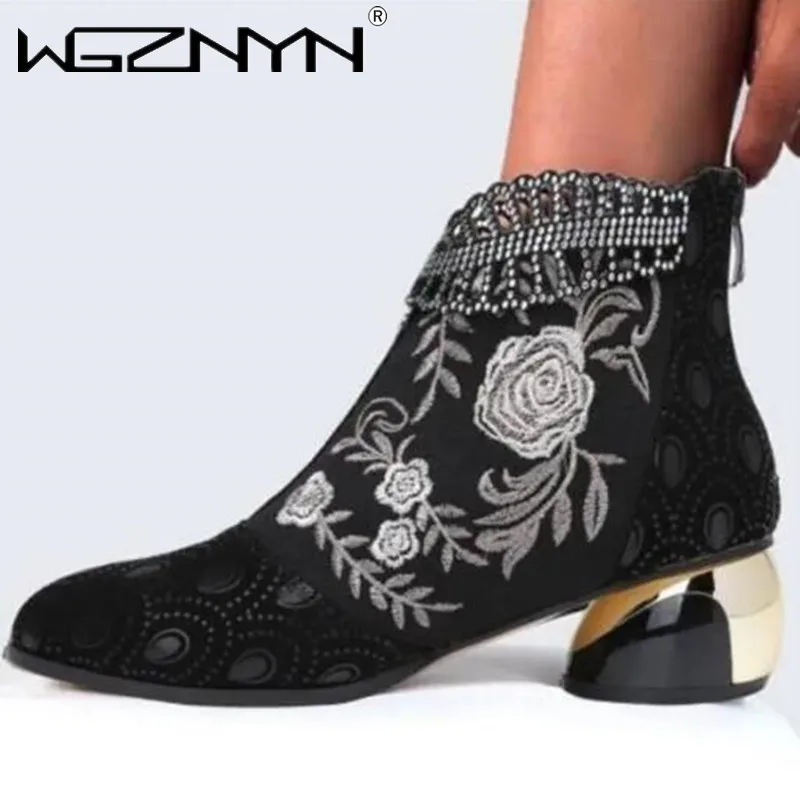 2024 Woman Ankle Boots Vintage Floral Embroidery Women's Shoes Leather Boots Bohemia Zipper Spring Autumn Ladies Botas De Mujer