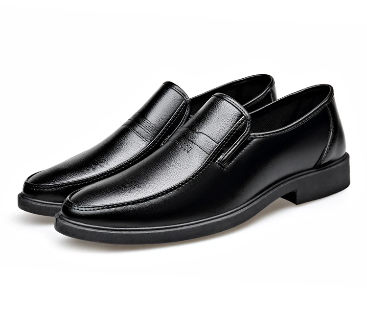 Herren-Slipper aus Leder in Schwarz, runde Zehenpartie, formelle Loafer, weiche Sohle, Büro- und Arbeitsschuhe für den täglichen Gebrauch. – Detail 7