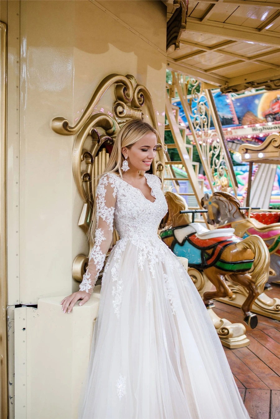 Robe de mariée en Tulle, coupe A-line, manches longues, col en v, grande taille, avec Appliques en dentelle