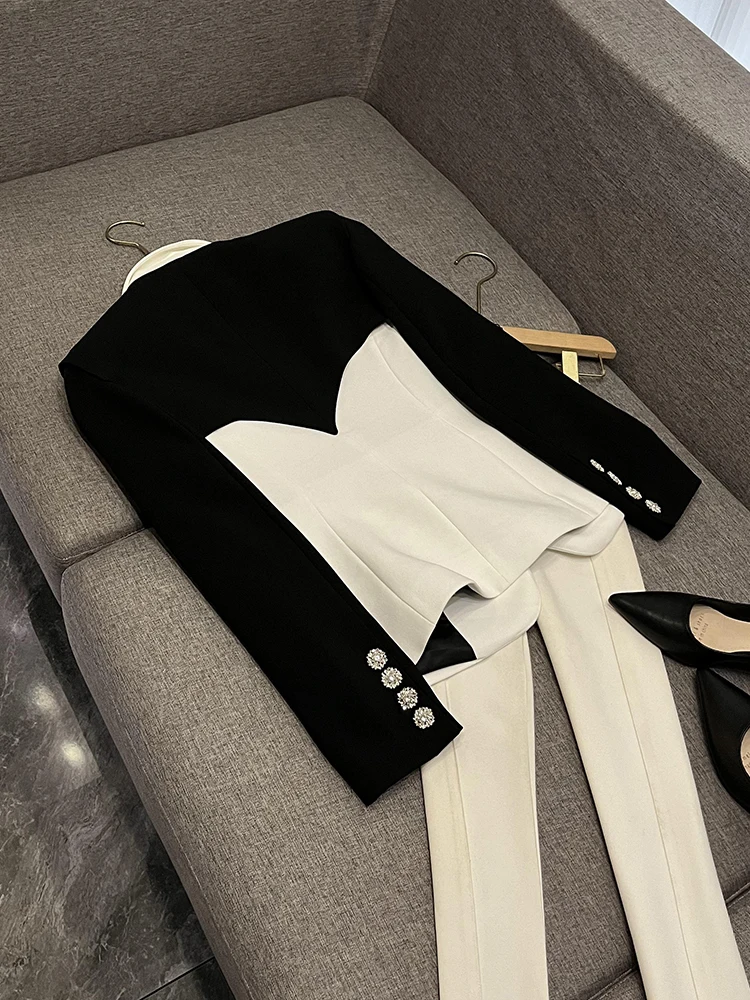 

Faionable Bla White Color Blo Diamond Button Slim Fit Хлопковый костюм Jaet A2090 Женское длинное пальто Sve