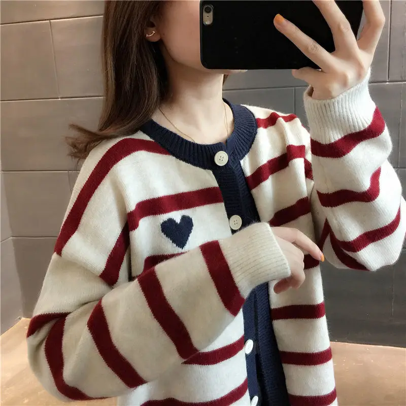 Heart-shaped striped cardigan autumn winter new women long sleeved jacket versatile round neck knitted sweater button loose