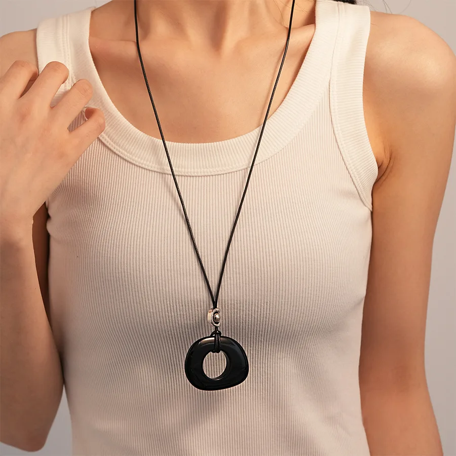 Retro Minimalist Ge…