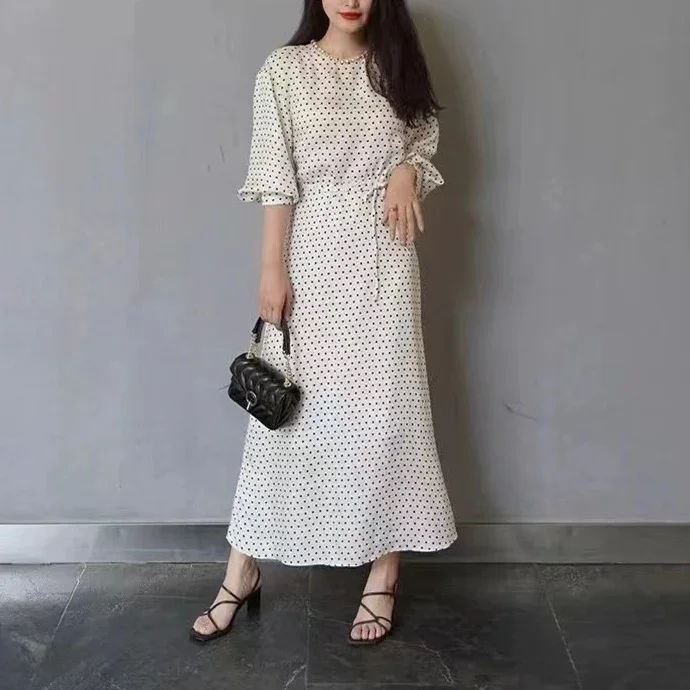 

Long sleeved dress Printed with diamond embellishments, polka dot neckline and tie up waist, French, 2024 early autumn new model