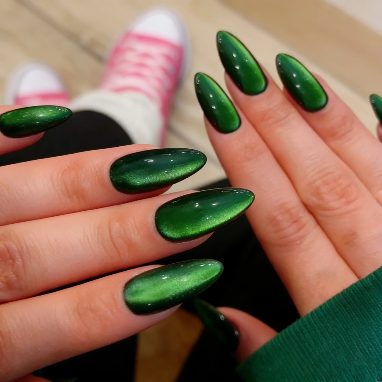 24 Stück Mandel-Kunstnägel, graue Farbe, Katzenaugen, zum Aufdrücken der Nägel, glänzend, vollständige Abdeckung, Acryl, künstliche Nägel, Patches, DIY-Charme, Maniküre