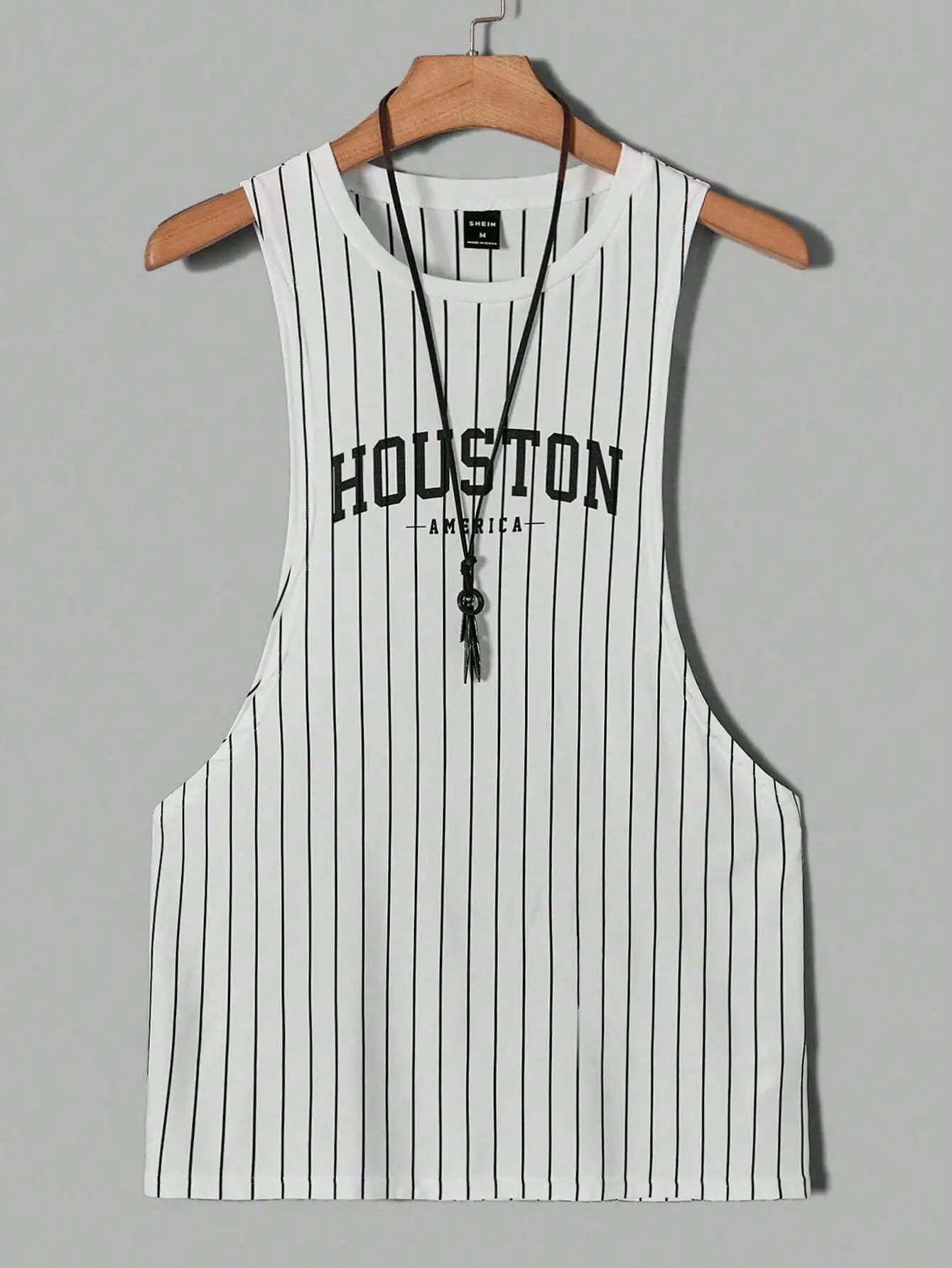 

Мужская майка без рукавов с вертикальными полосками и графическим принтом - повседневный свободный крой